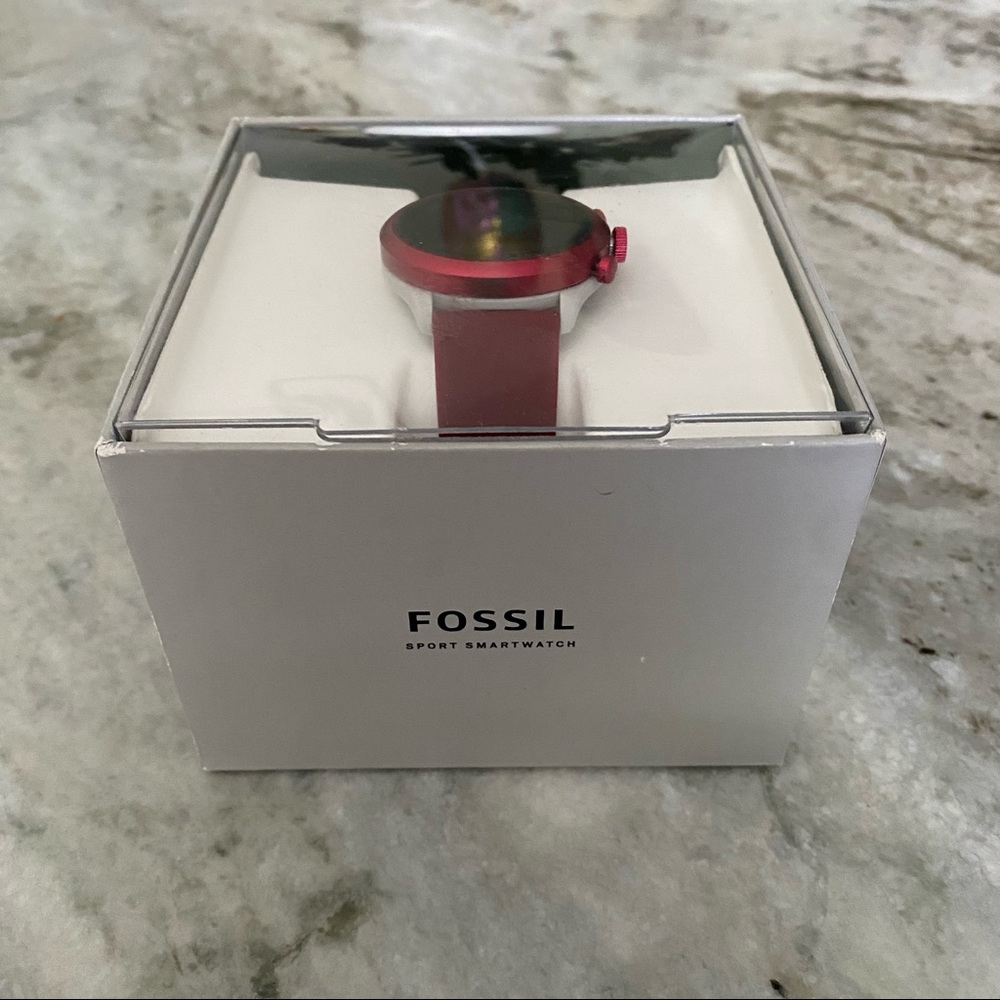 Fossil Smart Watch - Picture 3 of 5